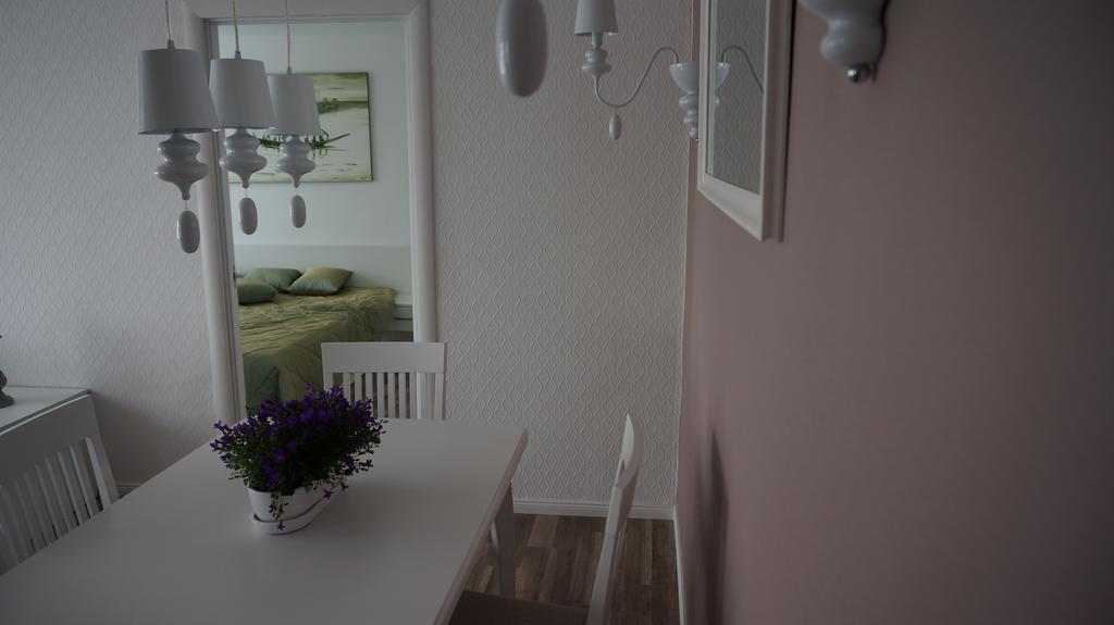 Central Apartament Klaipėda Habitación foto